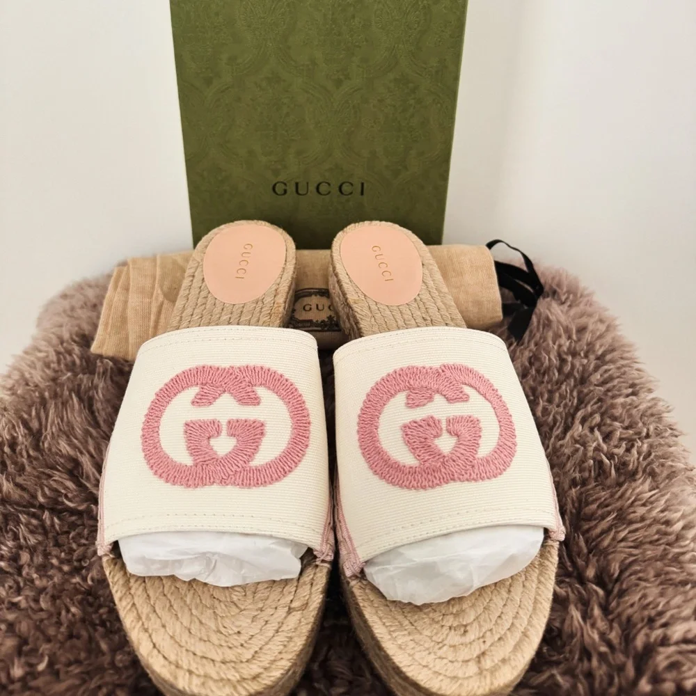 Gucci Women's Interlocking G Espadrille Sandal - Picture 1 of 4